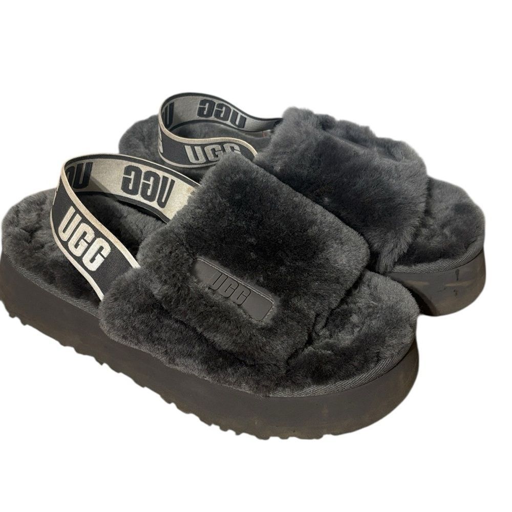 UGG women’s 7 disco slide platform slippers fluffy soft cozy